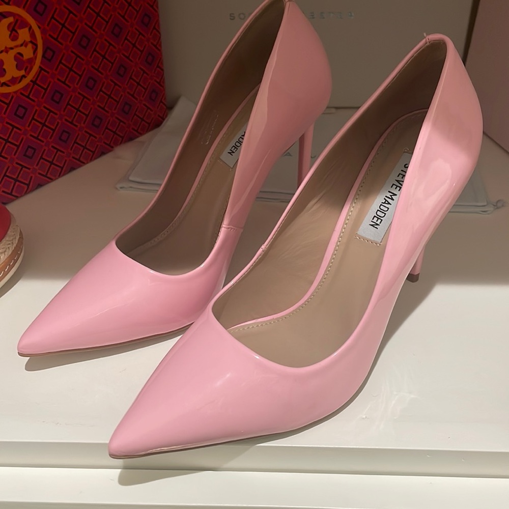 Barbie pink Steve Madden pumps size 8